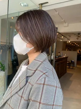 ショート カラー 透明感/オリーブ/ グレージュ/YUKAのヘアスタイル