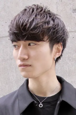 ショート パーマ 会社で浮かない ビジネスヘア/心斎橋のヘアスタイル