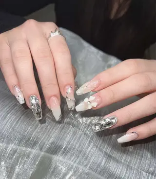 ネイル Lee Nails チップ長さだし専門店のネイルデザイン