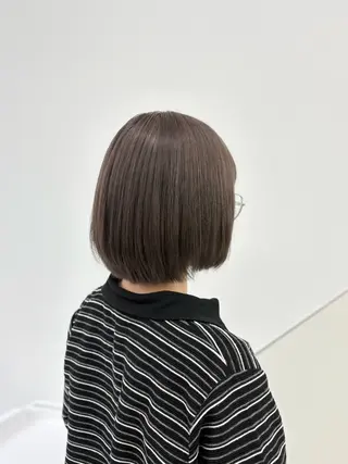 ミディアム Haruna/河原町 ハイトーン🤍のヘアスタイル