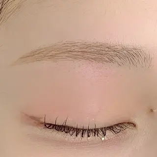 アイブロウ BellFlower Aki（眉・まつげ）のマツエク・マツパデザイン