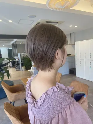 ショート ELLE&SALLY 石野のヘアスタイル