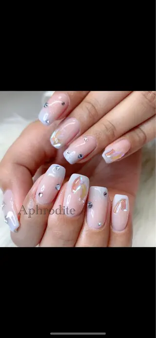 ネイル Aphrodite パラジェル認定サロンのネイルデザイン
