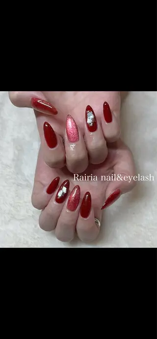 ネイル Rairia   nail所属・屋敷 理奈のネイルデザイン
