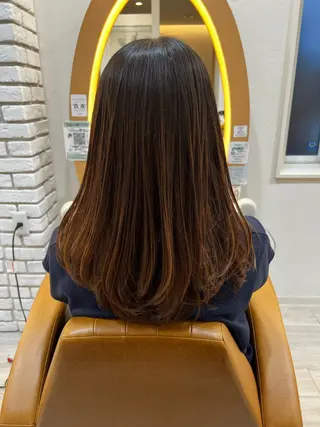 セミロング adorableけやき通り店所属・adorable 小西彩里のヘアスタイル