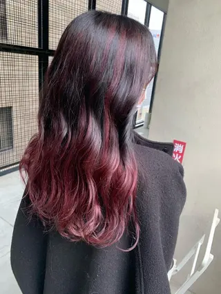 ロング 大内 志穂のヘアスタイル