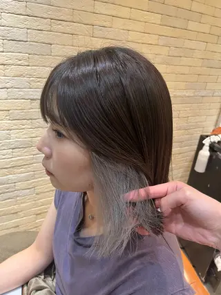 カラー KOKORO 中村 朱里のヘアスタイル