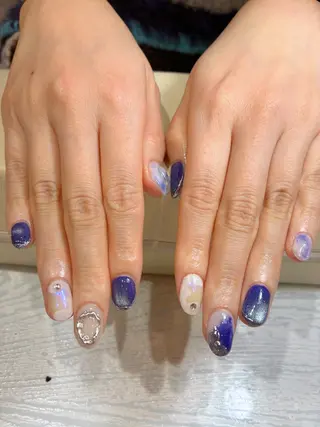 ネイル Nest 岩崎のネイルデザイン