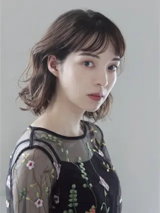 ミディアム 縮毛矯正×髪質改善 カラー×クロスパーマのヘアスタイル