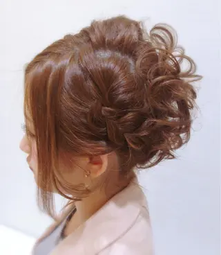 ミディアム ヘアアレンジ 美容歴１８年以上🌈 山口のヘアスタイル