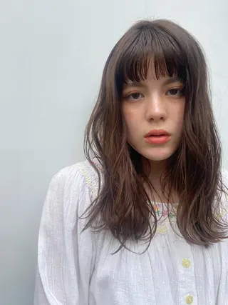 ミディアム パーマ ✨透明感カラー✨ 🦖佐々木未来🦕のヘアスタイル