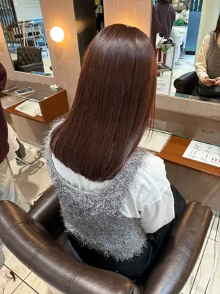 セミロング 伊藤 杏奈のヘアスタイル