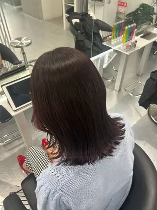 ミディアム あやめ🪽 オリーブ/ハイトーンのヘアスタイル