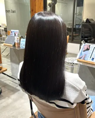 ロング カラー 小木曽 里華のヘアスタイル