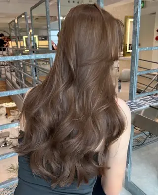 ロング カラー 透明感 カラーしゅうじのヘアスタイル