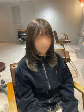 ミディアム Mimi🎀 ブリーチなしＷカラーのヘアスタイル