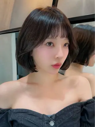 ショート カラー Lond enikaのヘアスタイル