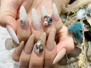 ネイル nailsalon Mirrorのネイルデザイン
