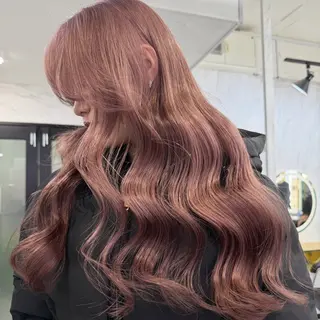 ロング カラー シールエクステ特化 ハイトーン、NANAのヘアスタイル