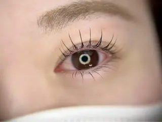 マツエク・マツパ ecru. eyelashのマツエク・マツパデザイン