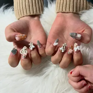 ミディアム mao .のネイルデザイン