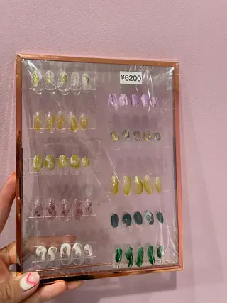 ネイル 山中 祥華の眉毛・アイブロウイメージ