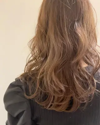 ロング カラー ヘアアレンジ 田中 あやなのヘアスタイル