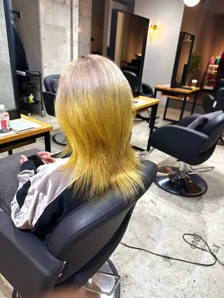 ミディアム カラー ✨髪質改善/ハイトー ン/艶髪高山のヘアスタイル