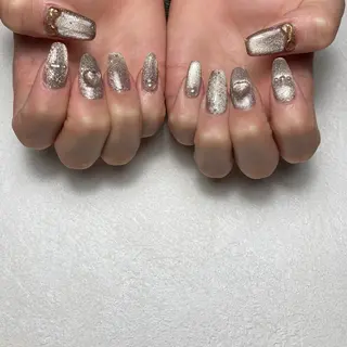 ネイル amu所属・かおる KAORUのネイルデザイン