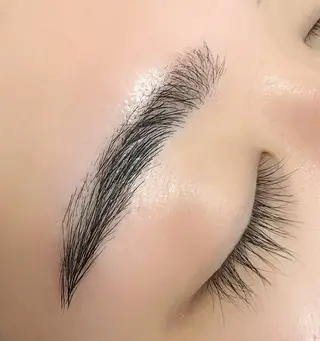 アイブロウ クレアラルーチェ大野城店所属・クレアラルーチェ 大野城店のマツエク・マツパデザイン