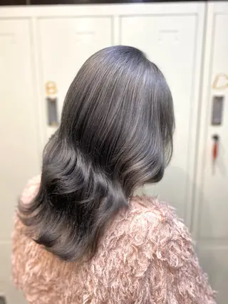 ミディアム ☺︎ Misaki☺︎のヘアスタイル
