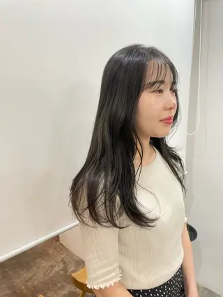 ロング astar所属・kotono🪿 透明感カラーのヘアスタイル