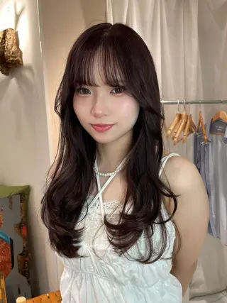 ロング 久我 彩音のヘアスタイル