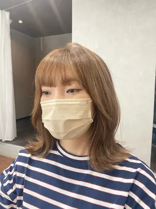 ミディアム _White所属・ＳＨＩ ＺＵのヘアスタイル