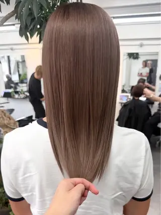 セミロング カラー Amaretto かなのヘアスタイル