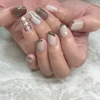 ネイル essence所属・pétit maakoのネイルデザイン