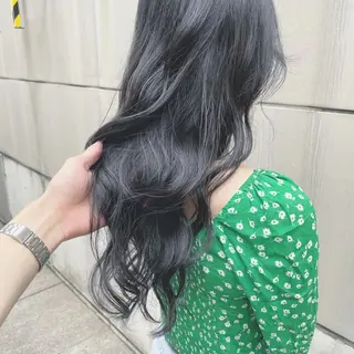 ロング カラー レイヤーカット 岩谷流星のヘアスタイル