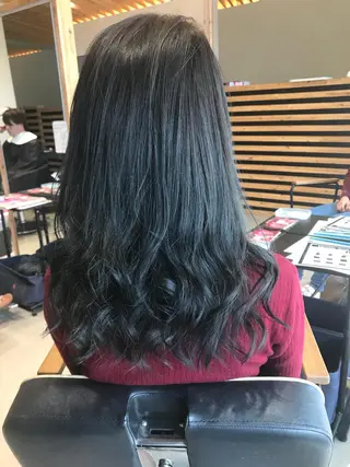 ロング カラー 関口 友行のヘアスタイル