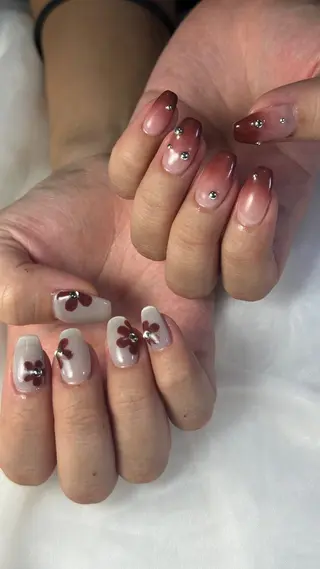 ネイル うにゃねいる🌷 Mayaのネイルデザイン