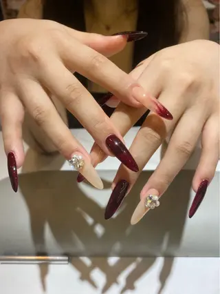 ネイル 🌈 Laule'aのネイルデザイン