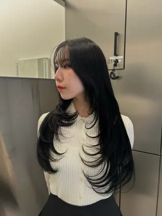 ロング 大人レイヤー/艶美髪 🇺🇸TOMONAのヘアスタイル