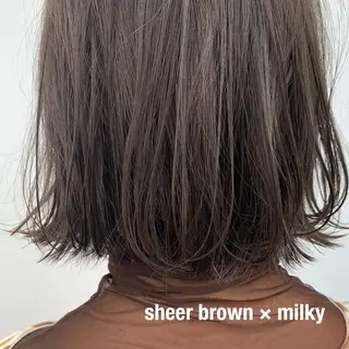 ミディアム カラー RINA🧤 デザインとボブのヘアスタイル