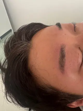 メンズ アイブロウ エルモサ所属・西八王子エルモサ メンズ専門眉毛の眉毛・アイブロウイメージ