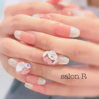 ネイル Re Pearl～コーディネートサロン～ 市駅前店所属・NARUMI HYODOのネイルデザイン