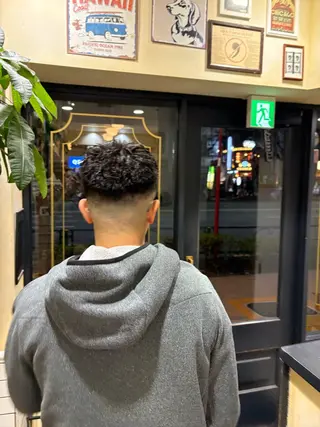 ショート Groomers Tokyo所属・大山慧也/メンズ/ フェード/バーバーのヘアスタイル