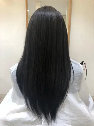 カラー CHIKA Rimのヘアスタイル