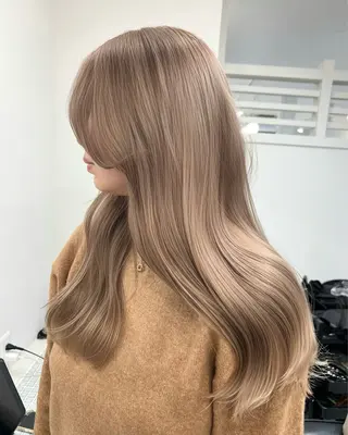 ロング カラー Via officialのヘアスタイル