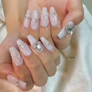 ネイル nail salon e'mu💐のネイルデザイン