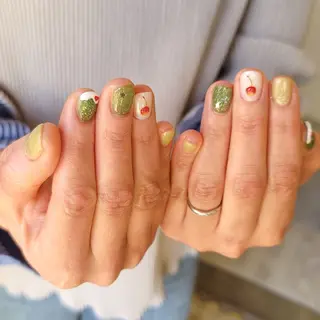 ネイル 🌲🌳🚪iiit o🌲🌳🌲のネイルデザイン