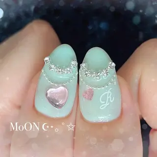 ネイル MoON...❤︎ MeGuのネイルデザイン